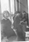 Осень 1974 В классе перед математикой на перемене: Саша Матвийко, Володя Сыроед, как зовут девушку забыл